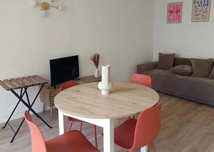 Near The In The Heart Of Apartment *